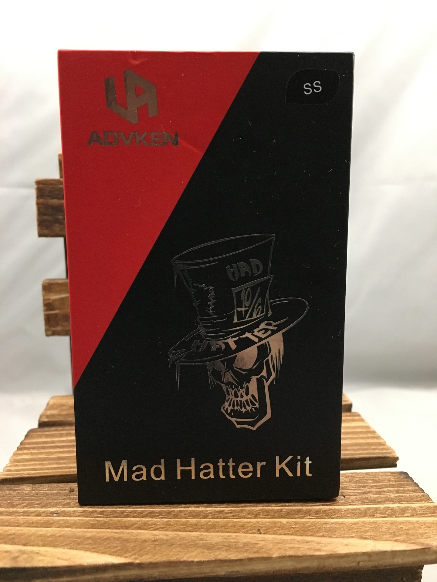 Vapeブログ 狂ったお茶会 Advken Mad Hatter Kit V2 すとりぃとべいぱぁ